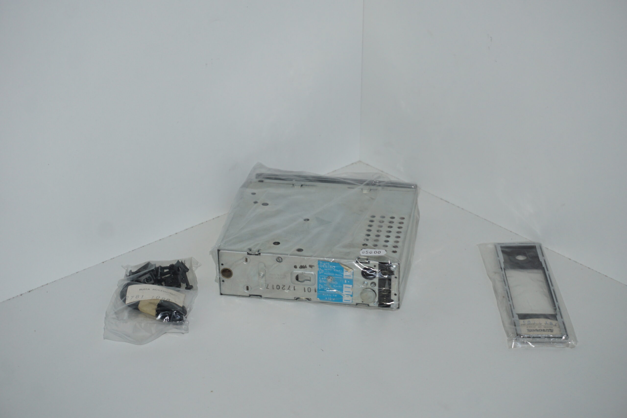 Autoradio autovox mb 777d - immagine 6