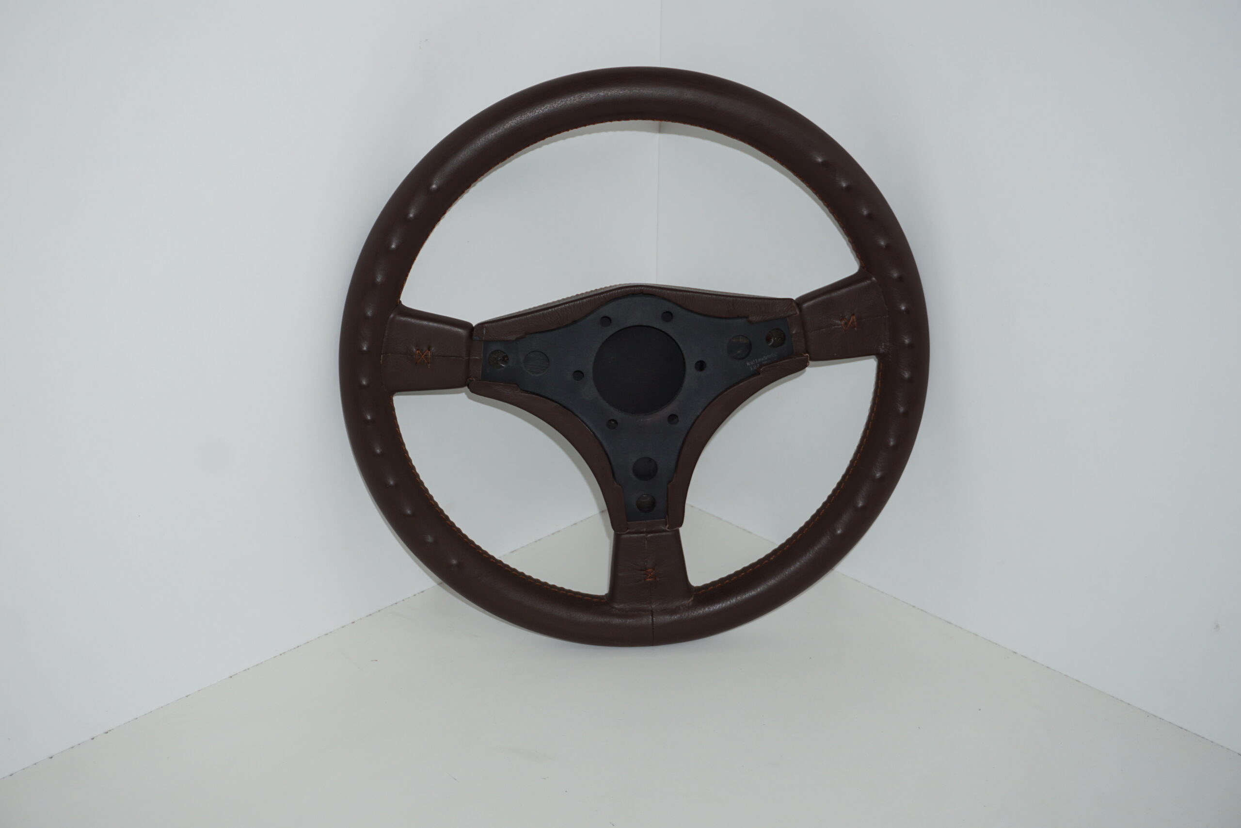 Volante Raid 360mm marrone 3 razze e coprirazze - immagine 2