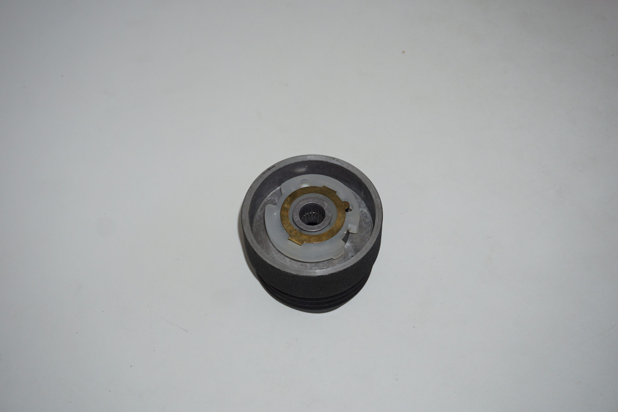 Mozzo volante momo fiat 124 spider dal 72 in poi - immagine 2