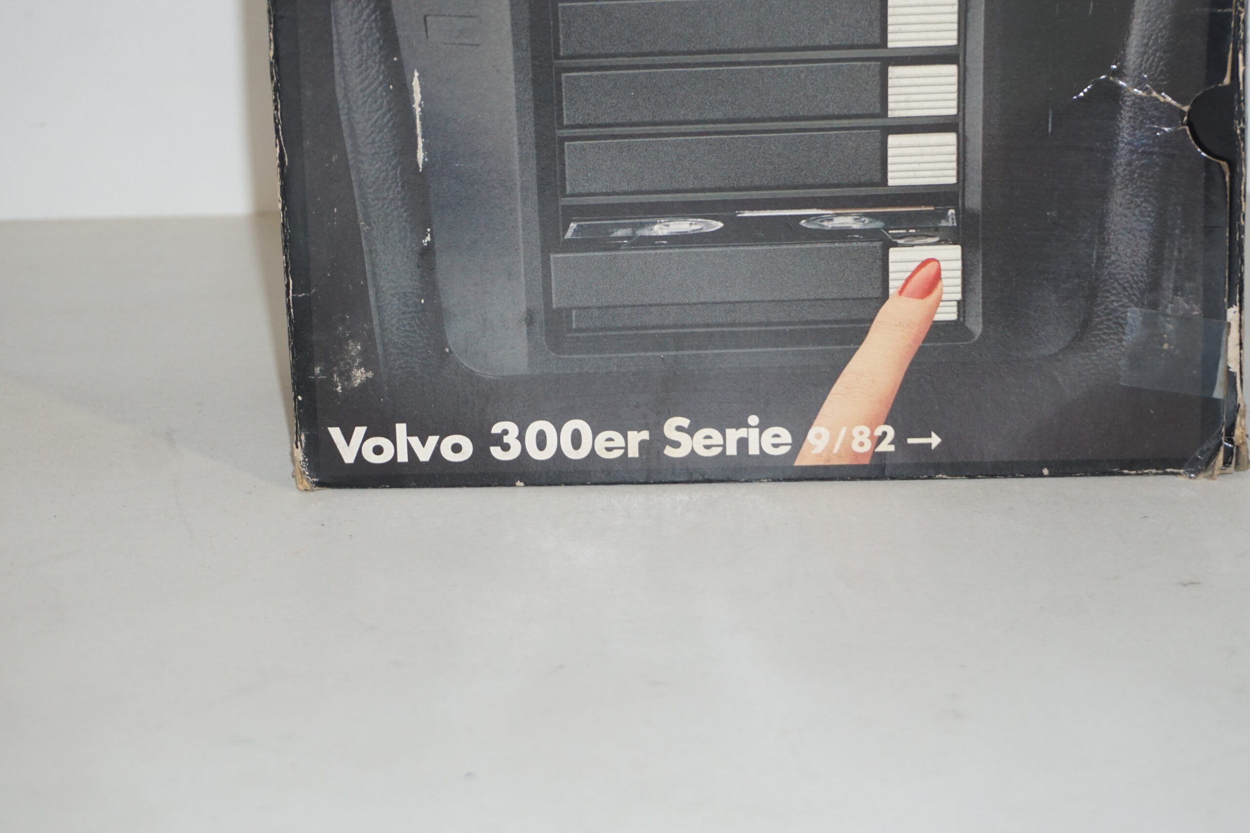 Porta cassette Volvo 300er '82 Vintage - immagine 2