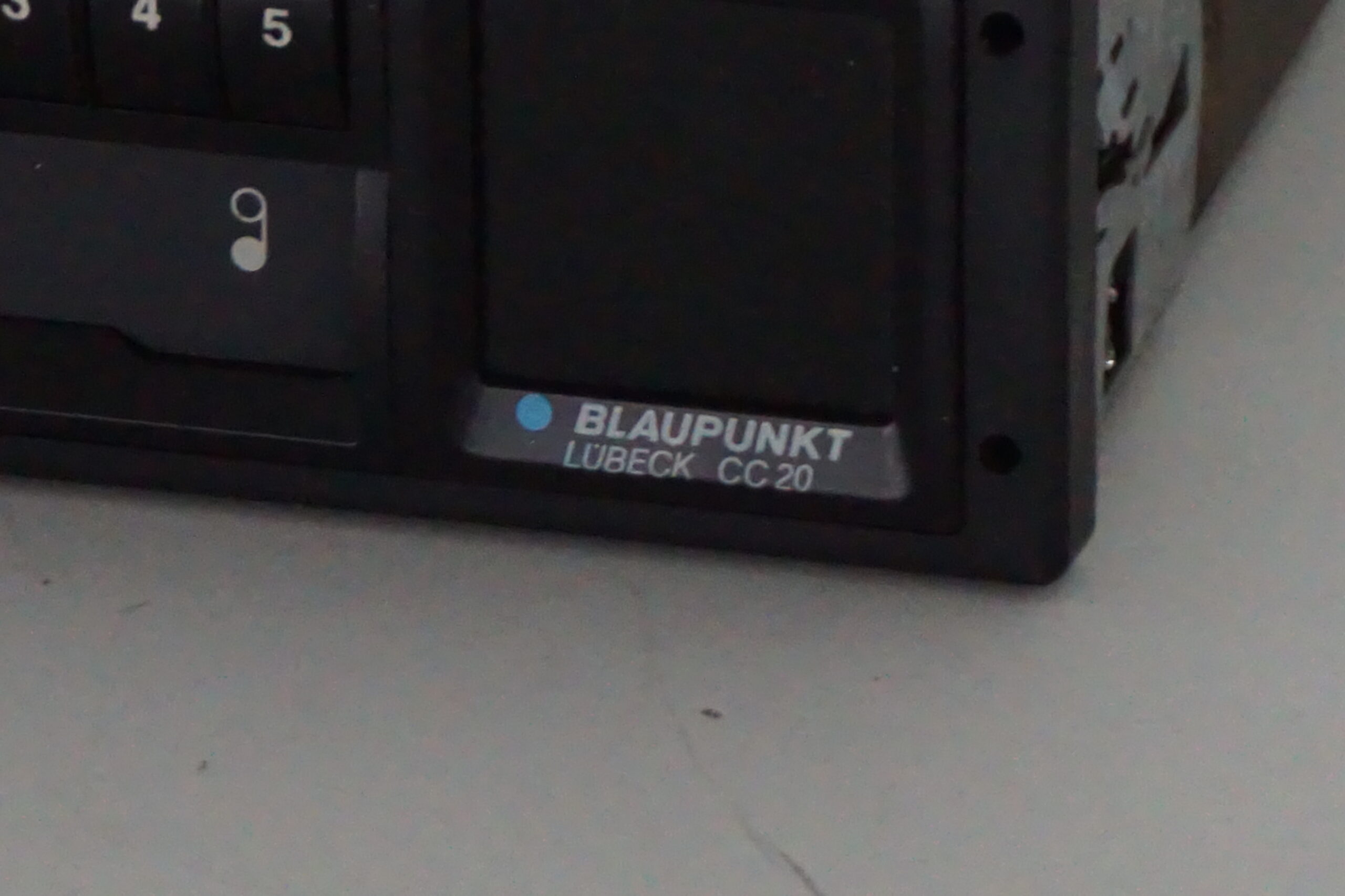Autoradio a cassette Blaupunkt Lubeck CC 20 - immagine 2